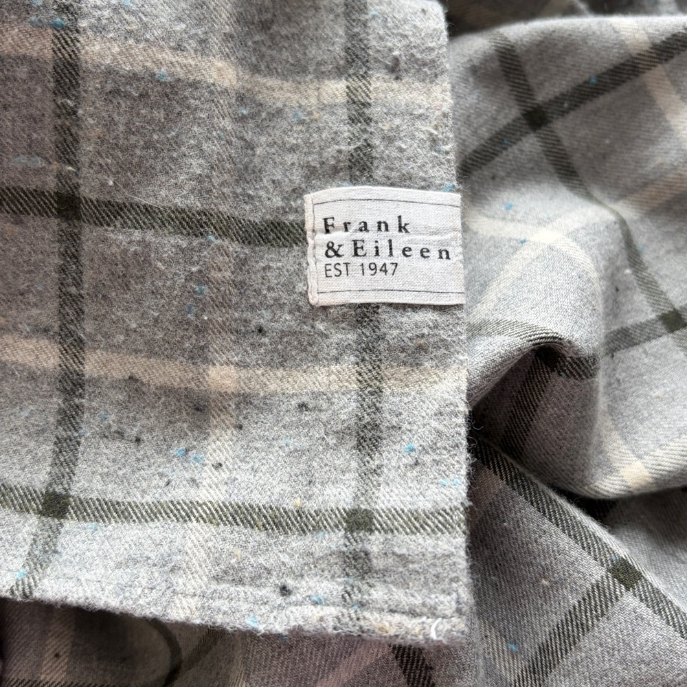 Frank and Eileen Joedy Flannel Grey Plaid Shirt Button Down Top Womens Sz XL - Picture 9 of 12